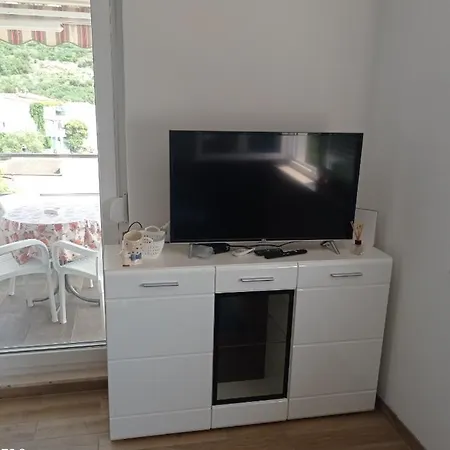 Nimfa Zivogosce Igrane