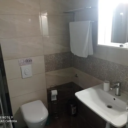 Nimfa Zivogosce Apartment *