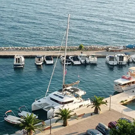 Nimfa Zivogosce 아파트